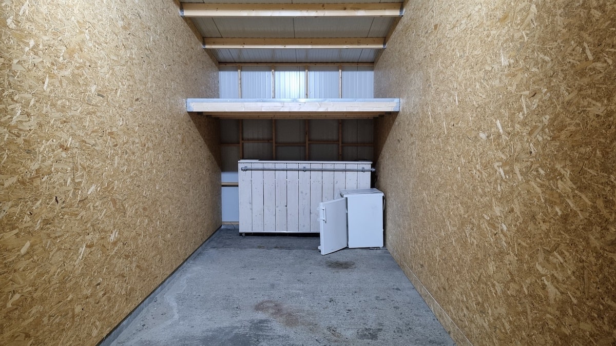 Loods tbv Opslagruimte 90m3